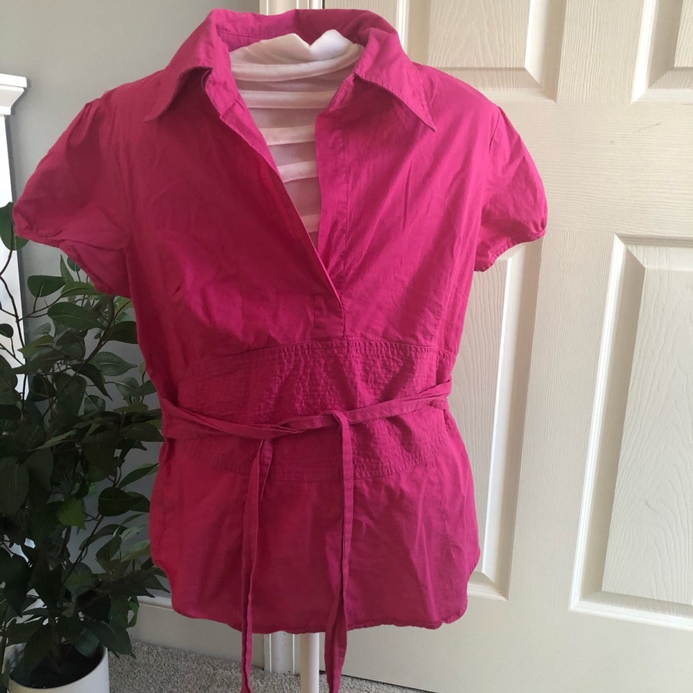 Pink short sleeve collard shirt with ties